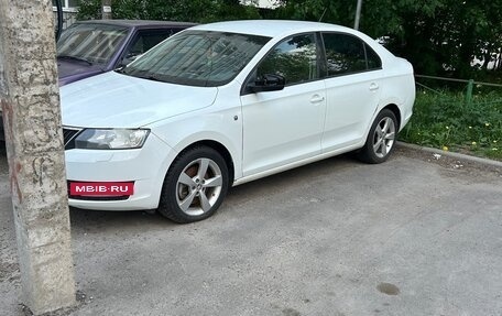 Skoda Rapid I, 2015 год, 700 000 рублей, 4 фотография