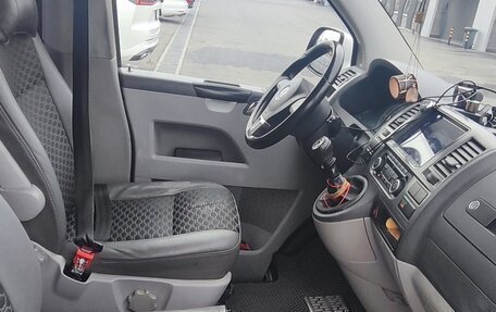 Volkswagen Caravelle T5, 2013 год, 1 850 000 рублей, 5 фотография