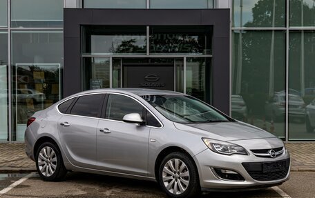 Opel Astra J, 2013 год, 855 000 рублей, 3 фотография