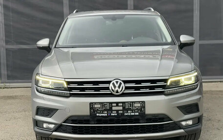 Volkswagen Tiguan II, 2018 год, 3 200 000 рублей, 2 фотография