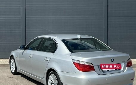 BMW 5 серия, 2007 год, 1 090 000 рублей, 12 фотография