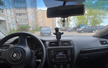 Volkswagen Jetta VI, 2011 год, 650 000 рублей, 8 фотография