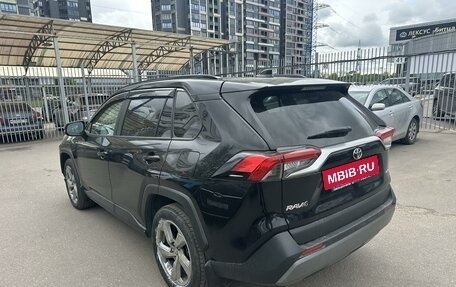 Toyota RAV4, 2021 год, 3 249 000 рублей, 4 фотография