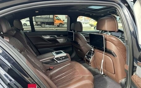 BMW 7 серия, 2021 год, 5 800 000 рублей, 13 фотография