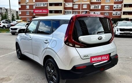 KIA Soul III, 2021 год, 2 300 000 рублей, 7 фотография