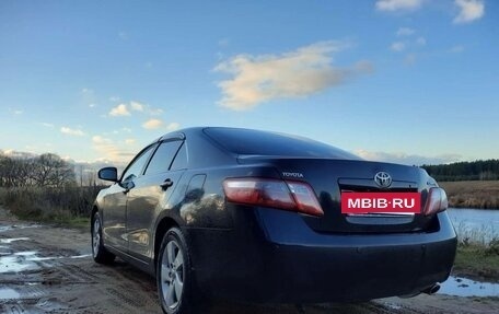 Toyota Camry, 2011 год, 1 000 000 рублей, 4 фотография