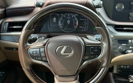 Lexus ES VII, 2018 год, 3 400 000 рублей, 29 фотография