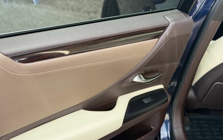 Lexus ES VII, 2018 год, 3 400 000 рублей, 39 фотография
