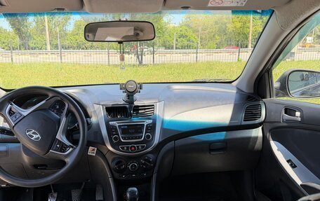 Hyundai Solaris II рестайлинг, 2015 год, 500 000 рублей, 7 фотография