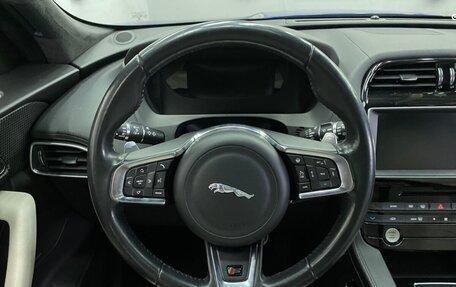 Jaguar F-Pace, 2016 год, 2 500 000 рублей, 8 фотография