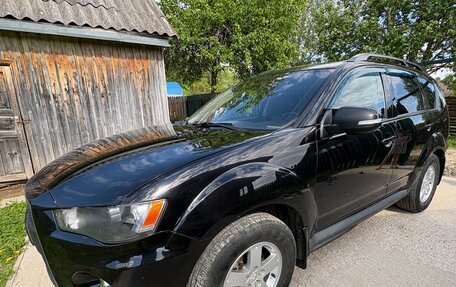 Mitsubishi Outlander III рестайлинг 3, 2011 год, 900 000 рублей, 7 фотография