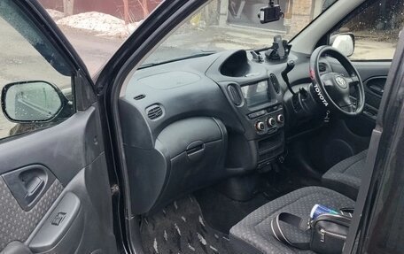 Toyota FunCargo, 2005 год, 540 000 рублей, 4 фотография