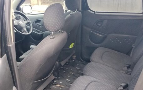 Toyota FunCargo, 2005 год, 540 000 рублей, 10 фотография