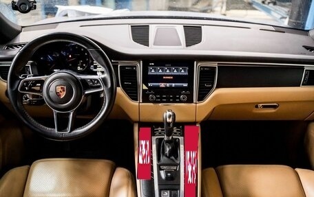 Porsche Macan I рестайлинг, 2018 год, 3 200 000 рублей, 2 фотография