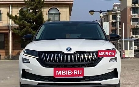 Skoda Kodiaq I, 2022 год, 2 190 222 рублей, 2 фотография