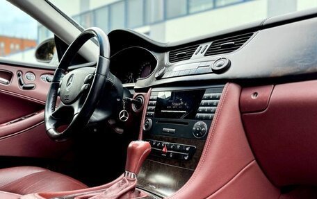Mercedes-Benz CLS, 2005 год, 1 320 000 рублей, 11 фотография