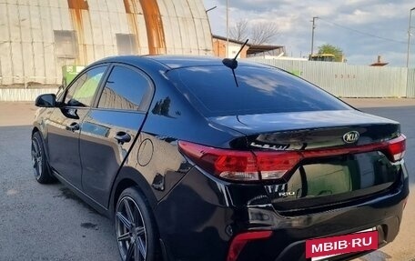 KIA Rio IV, 2018 год, 1 250 000 рублей, 6 фотография