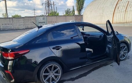 KIA Rio IV, 2018 год, 1 250 000 рублей, 16 фотография