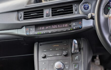 Lexus CT I рестайлинг, 2011 год, 1 600 000 рублей, 9 фотография