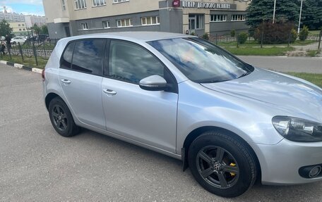 Volkswagen Golf VI, 2009 год, 640 000 рублей, 2 фотография