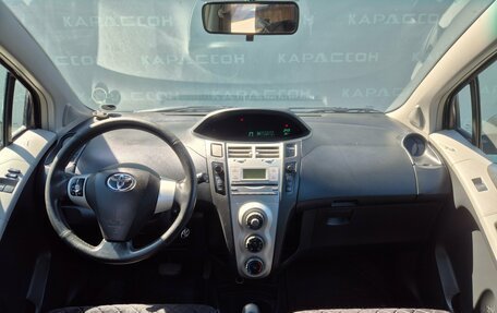 Toyota Yaris III рестайлинг, 2007 год, 537 000 рублей, 6 фотография