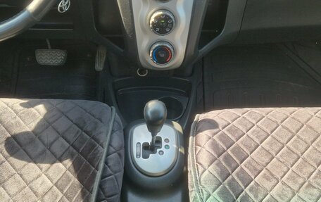 Toyota Yaris III рестайлинг, 2007 год, 537 000 рублей, 11 фотография