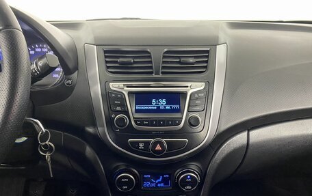 Hyundai Solaris II рестайлинг, 2016 год, 869 000 рублей, 10 фотография