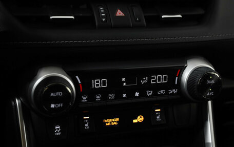 Toyota RAV4, 2021 год, 3 089 000 рублей, 15 фотография
