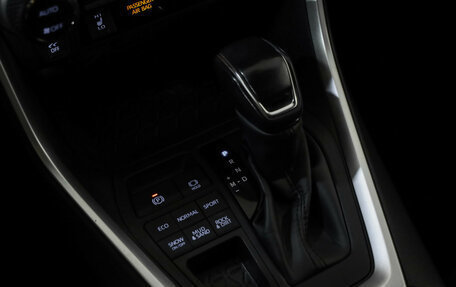 Toyota RAV4, 2021 год, 3 089 000 рублей, 16 фотография