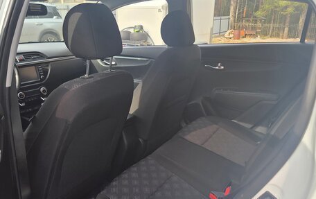 KIA Rio IV, 2019 год, 1 350 000 рублей, 8 фотография