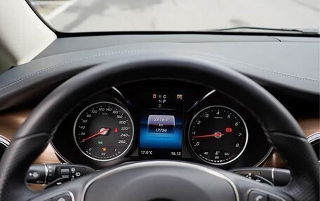 Mercedes-Benz V-Класс, 2022 год, 5 850 000 рублей, 12 фотография