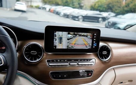 Mercedes-Benz V-Класс, 2022 год, 5 850 000 рублей, 16 фотография