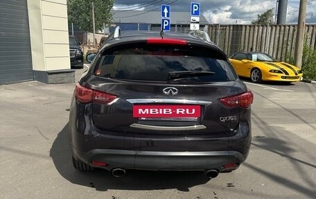 Infiniti QX70, 2013 год, 2 130 000 рублей, 7 фотография