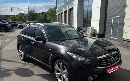Infiniti QX70, 2013 год, 2 130 000 рублей, 10 фотография
