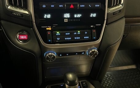 Toyota Land Cruiser 200, 2019 год, 8 200 000 рублей, 12 фотография