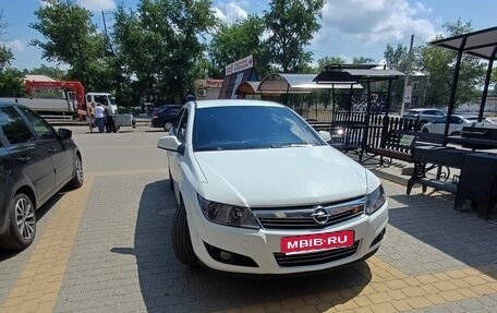 Opel Astra H, 2011 год, 650 000 рублей, 1 фотография