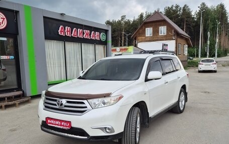Toyota Highlander III, 2011 год, 2 400 000 рублей, 1 фотография