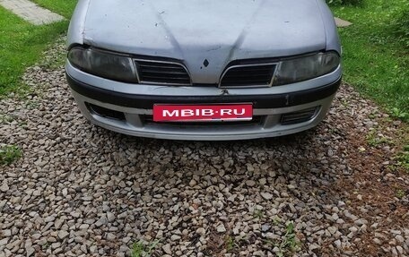 Mitsubishi Carisma I, 2001 год, 85 000 рублей, 1 фотография