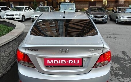 Hyundai Solaris II рестайлинг, 2011 год, 370 000 рублей, 3 фотография