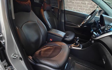 Hyundai Solaris II рестайлинг, 2011 год, 370 000 рублей, 20 фотография