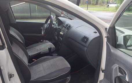 Volkswagen Polo VI (EU Market), 2010 год, 450 000 рублей, 6 фотография