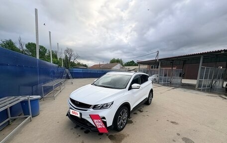 Geely Coolray I, 2022 год, 1 600 000 рублей, 3 фотография