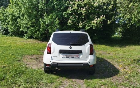 Renault Duster I рестайлинг, 2017 год, 1 000 000 рублей, 6 фотография