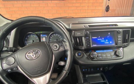 Toyota RAV4, 2018 год, 2 330 000 рублей, 7 фотография