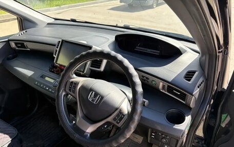Honda Freed I, 2012 год, 1 200 000 рублей, 14 фотография