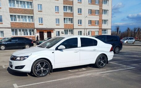 Opel Astra H, 2011 год, 650 000 рублей, 4 фотография