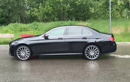 Mercedes-Benz E-Класс, 2020 год, 3 990 000 рублей, 6 фотография