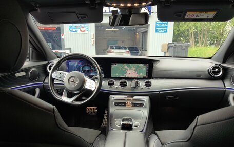 Mercedes-Benz E-Класс, 2020 год, 3 990 000 рублей, 15 фотография