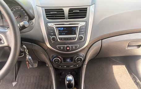 Hyundai Solaris II рестайлинг, 2016 год, 1 250 000 рублей, 11 фотография