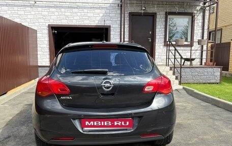 Opel Astra J, 2011 год, 590 000 рублей, 4 фотография